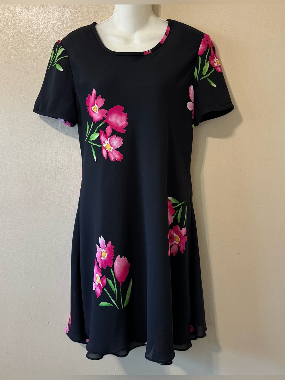Vintage 90s Maggy London black and pink floral polyester mini/midi dress